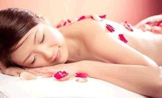 女士專享 美容胸部調(diào)理與緊實(shí)提升套餐，盡顯自信風(fēng)采